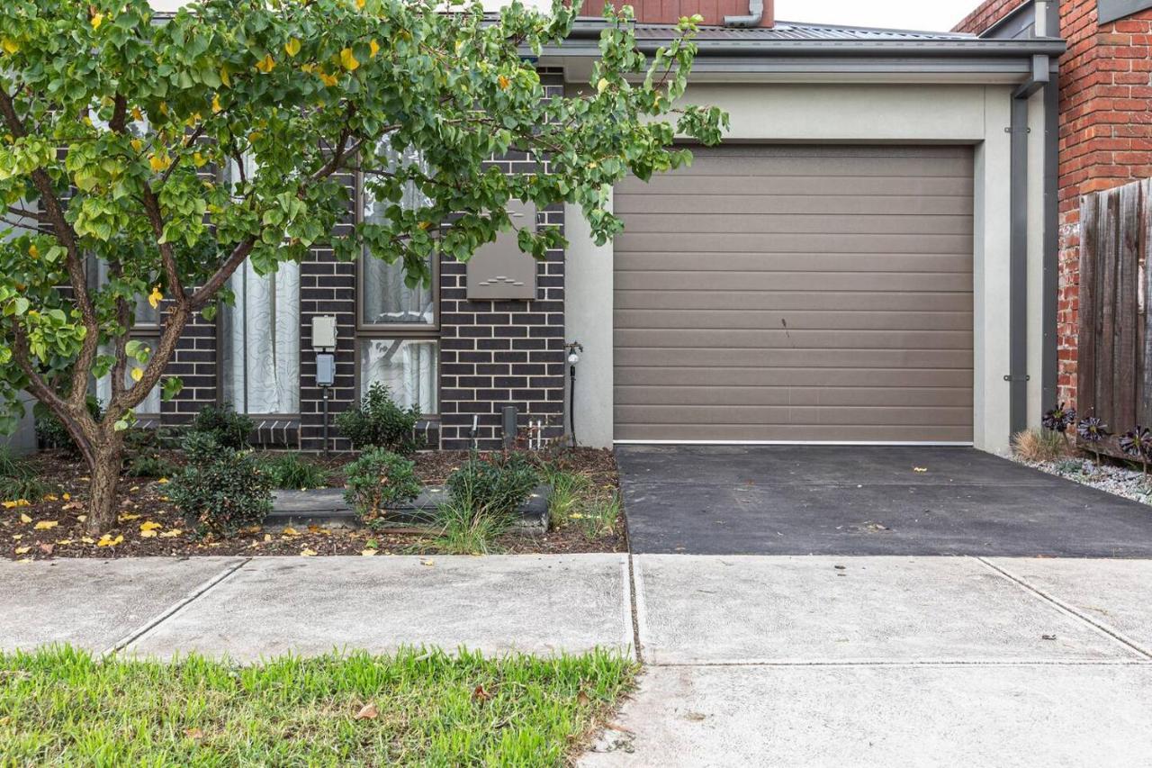 Primrose - Chic Mid-Century Style In Brunswick Villa Melbourne Eksteriør bilde